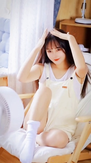 这么清纯的美女你不心动