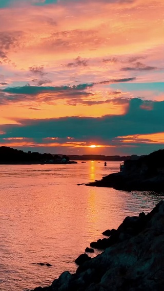 黄昏的海边风景