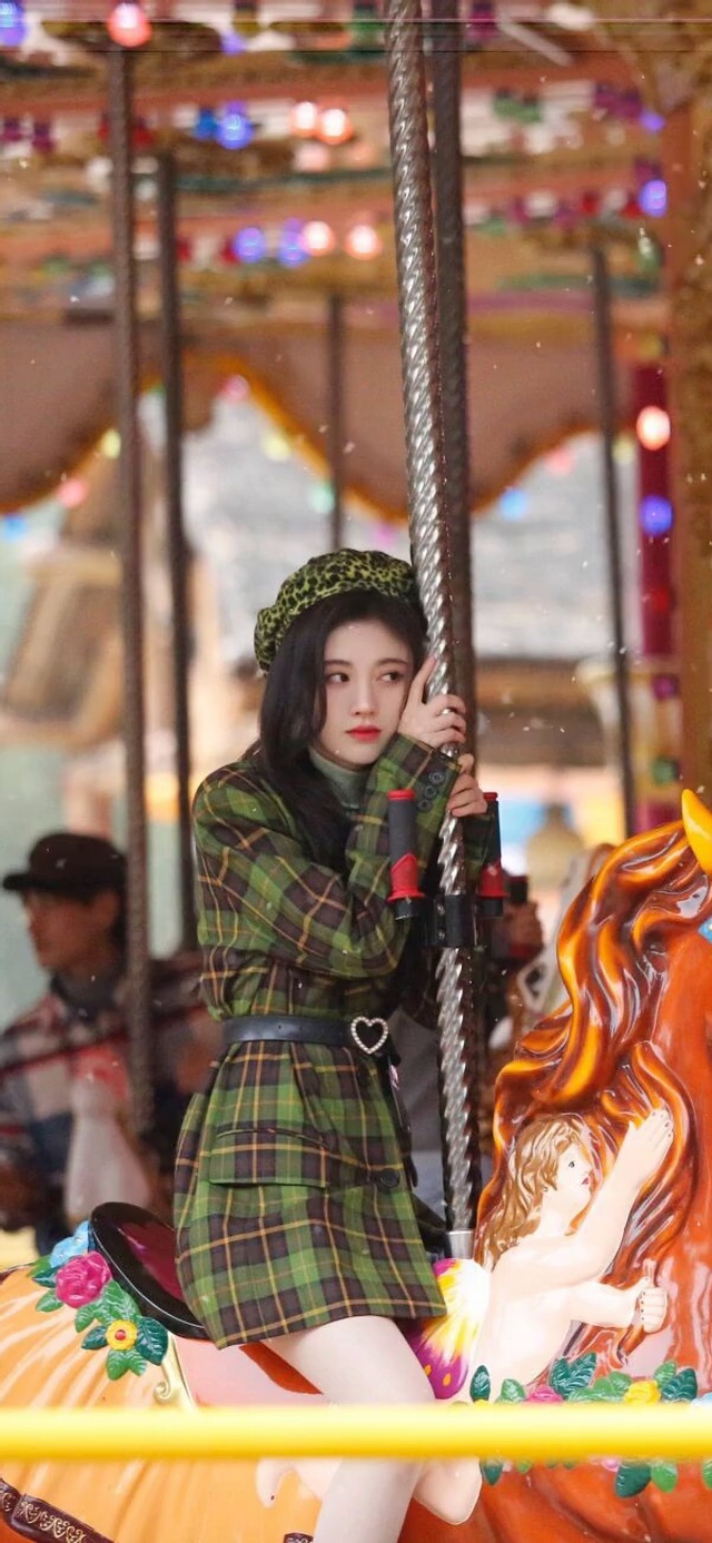 鞠婧祎