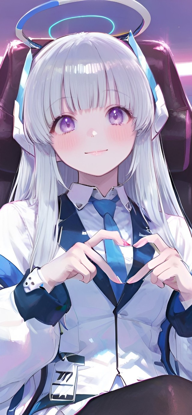 电脑前的比心萝莉-生盐诺亚