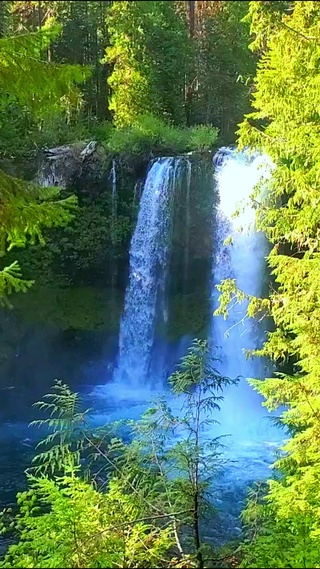 护眼山涧瀑布 4K