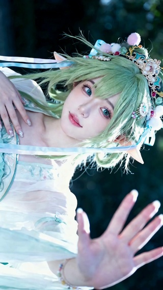 清新古风绿发精灵美少女