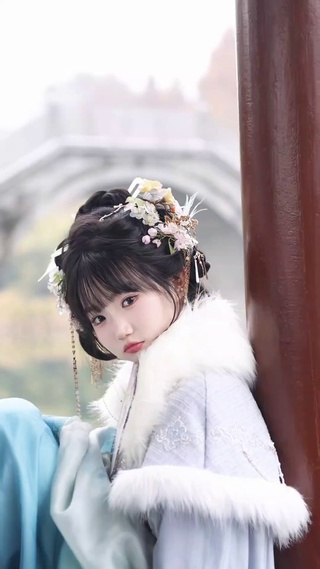 美女