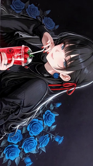 蓝玫瑰旁的二次元美少女