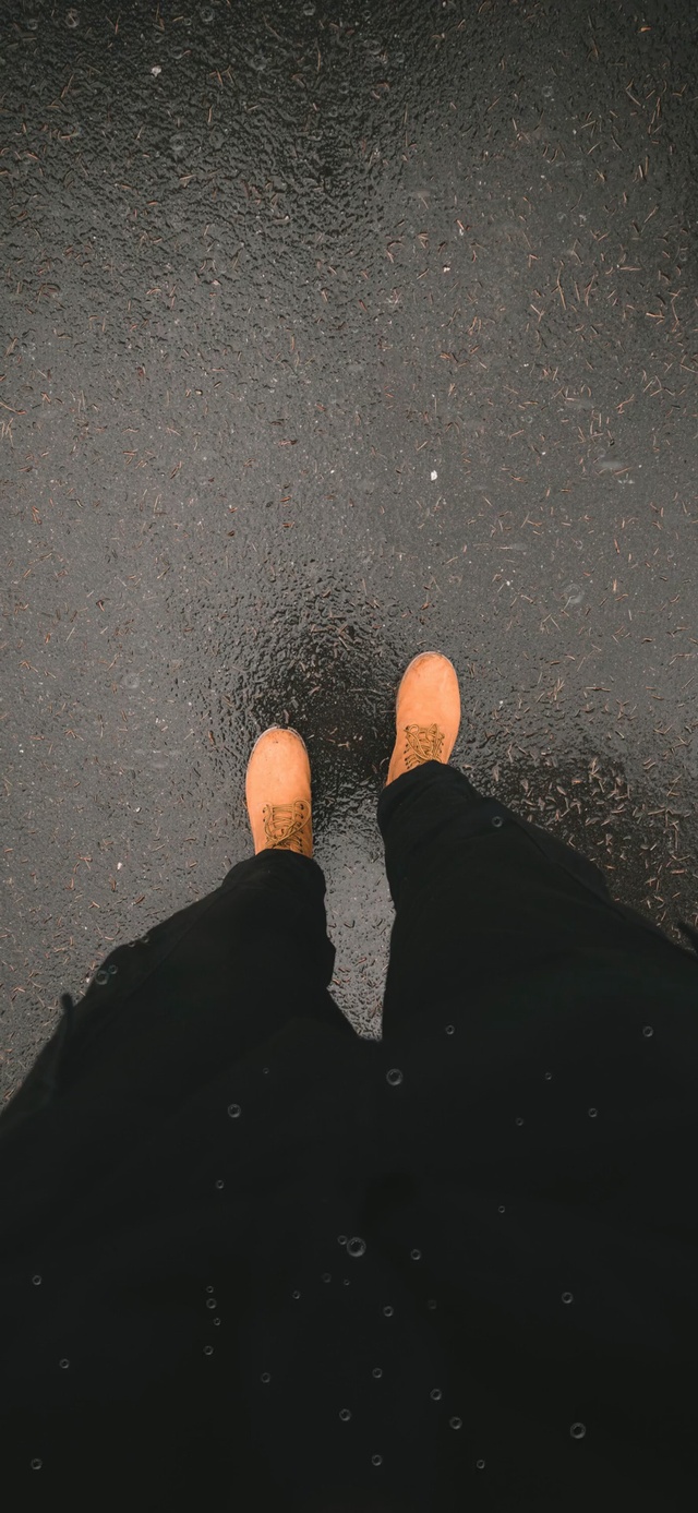 一个人的下雨天