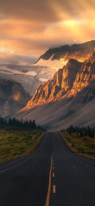 唯美落日夕阳山区公路