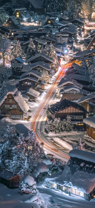 4K唯美小镇夜晚的雪景