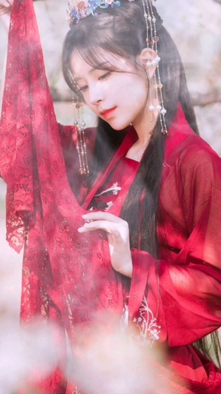 古风红衣小姐姐