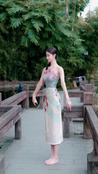性感美女跳舞
