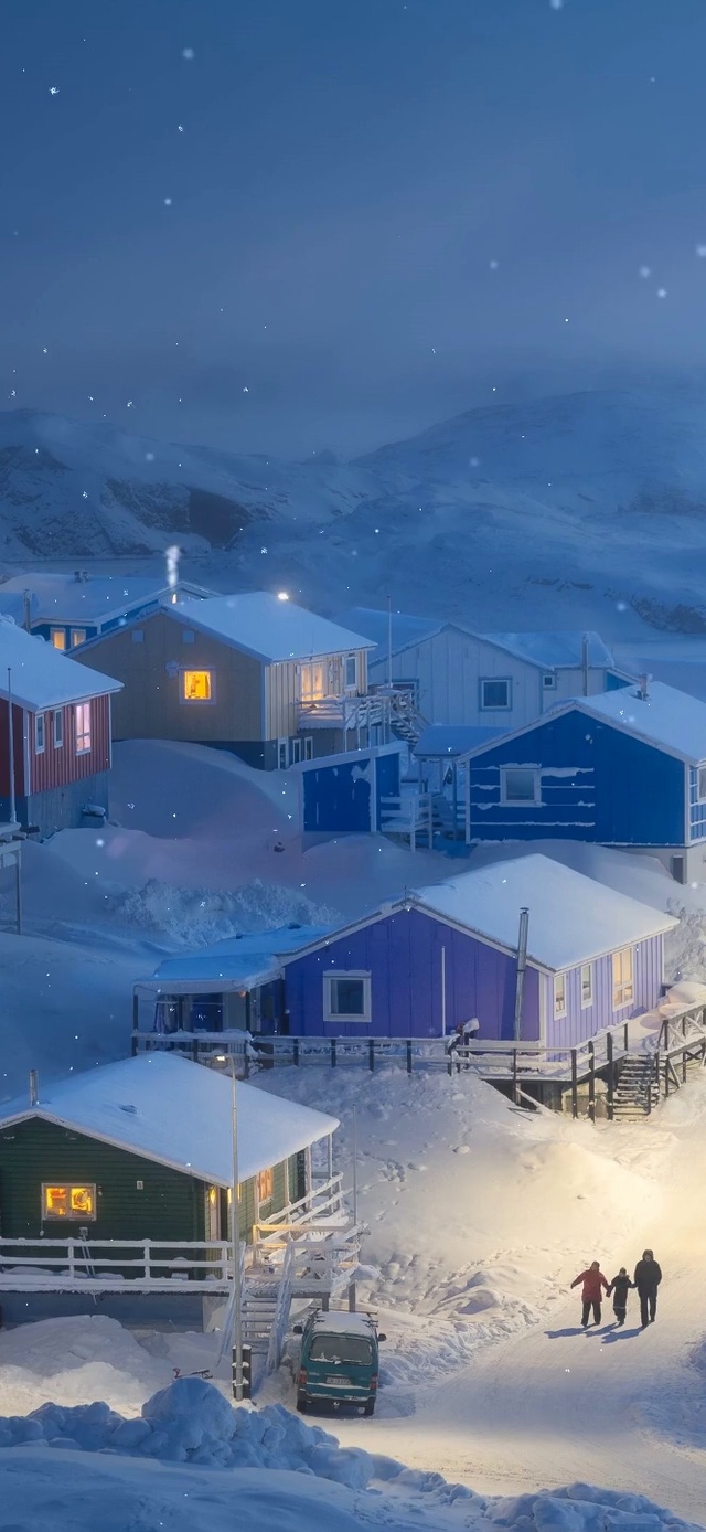 冬季安静的夜晚小镇