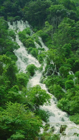 山流小瀑