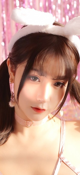 清纯兔耳朵美女