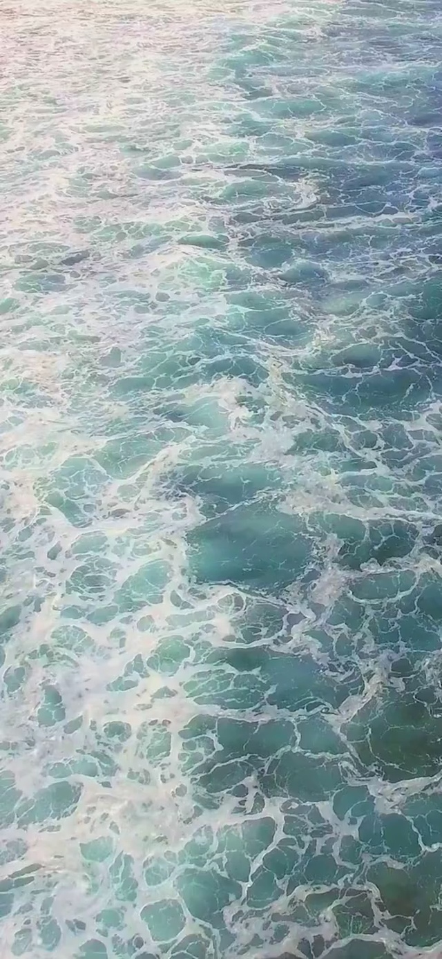 海浪涛涛