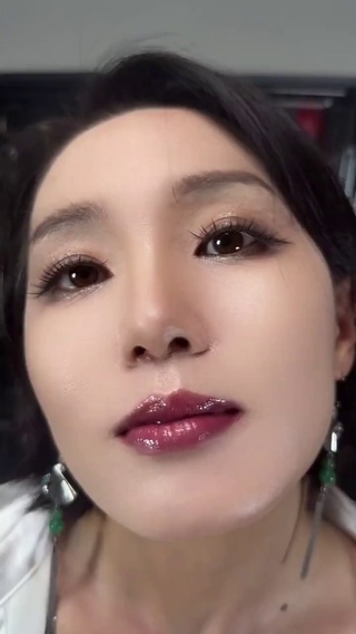 美女-盯着你 4k