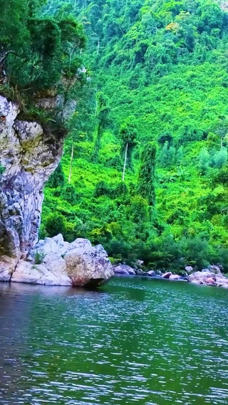 山清水秀