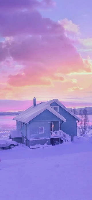 夕阳雪天房子