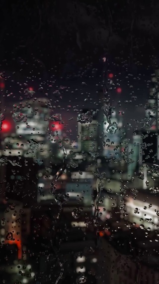 城市夜晚玻璃雨