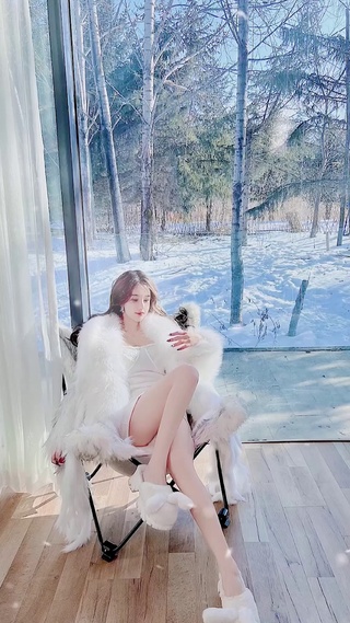 高贵冷艳美女