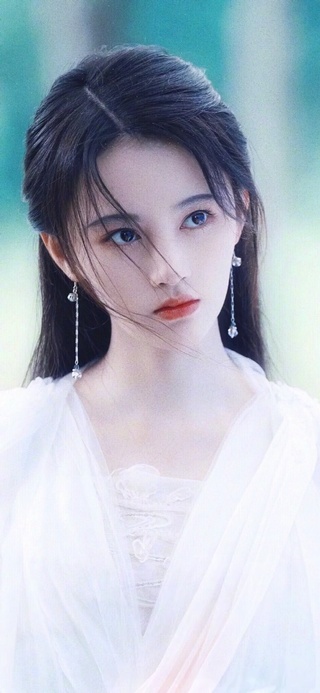 鞠婧祎