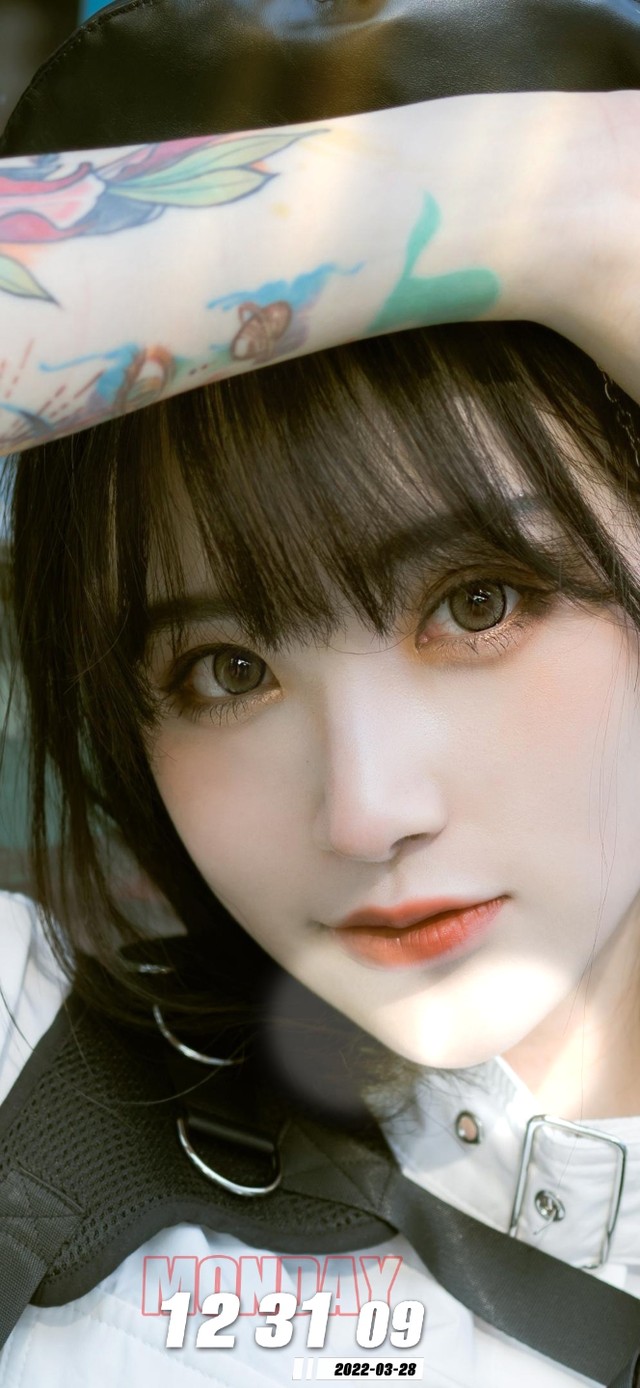 4K性感冷酷美女