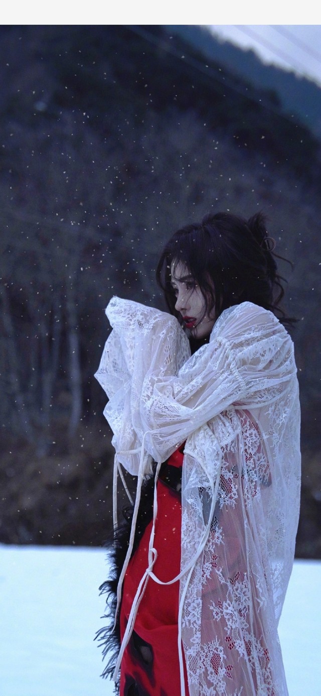 鞠婧祎