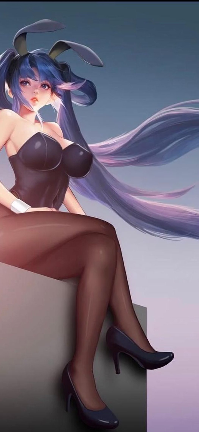 飘逸秀发黑丝兔女郎