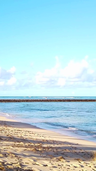 阳光海滩海浪