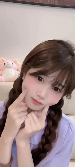 萝莉可爱清纯甜美治愈萌妹美少女