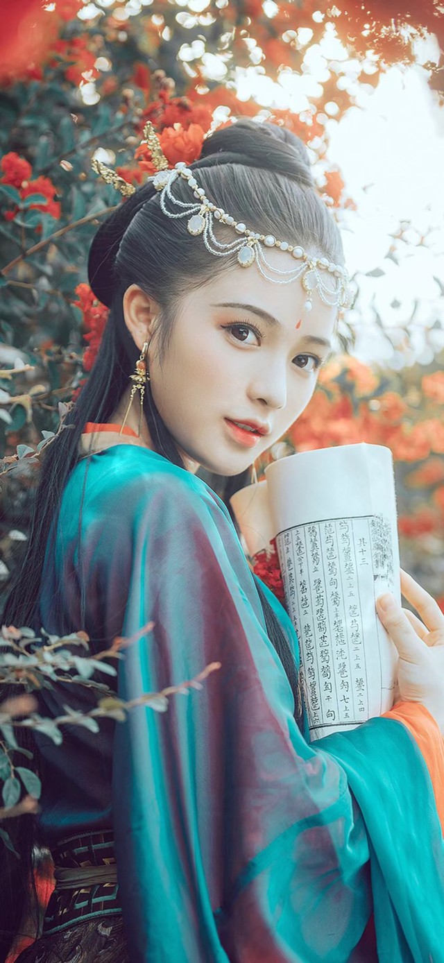 写尽千山，落笔皆是你。