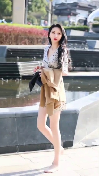 美女