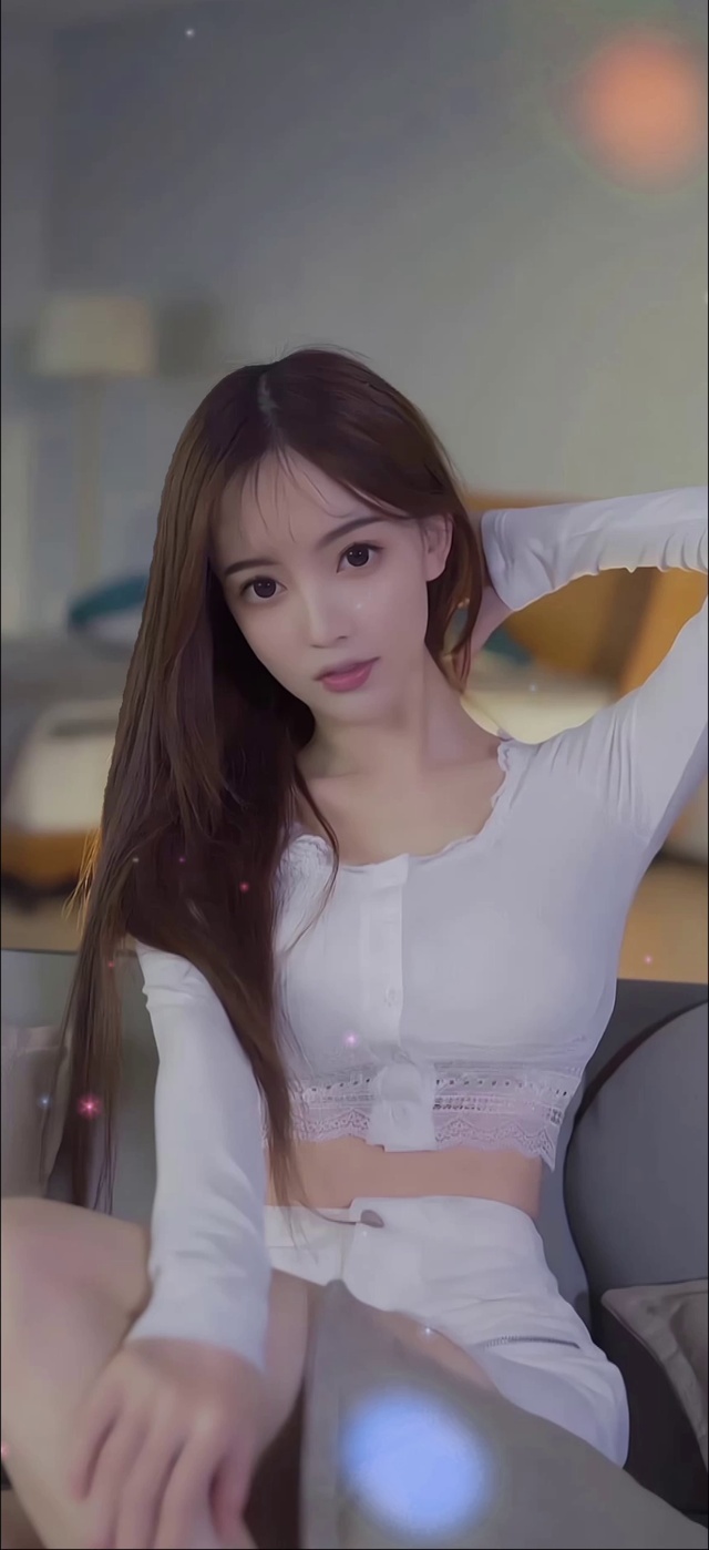 姐姐一直看着你