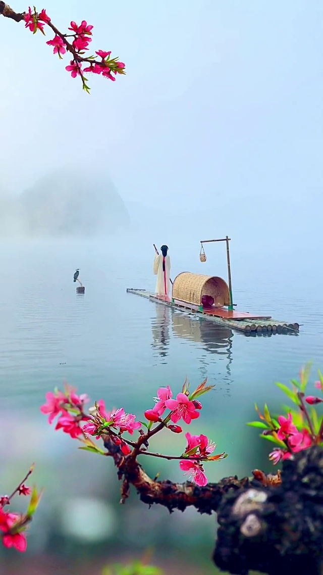 舟游两岸情缘