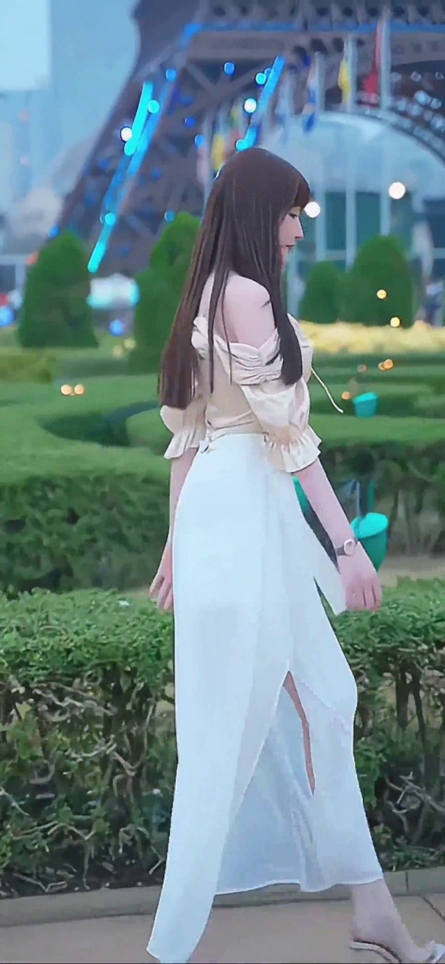 清纯长腿性感美少女