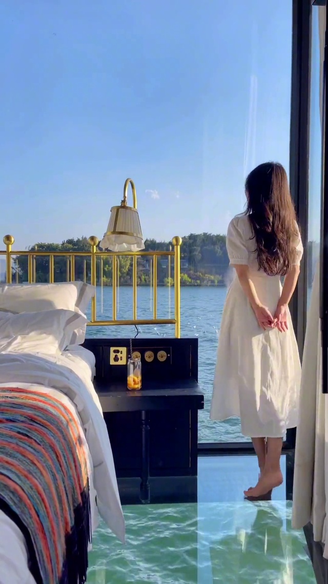 拥抱阳光与大海