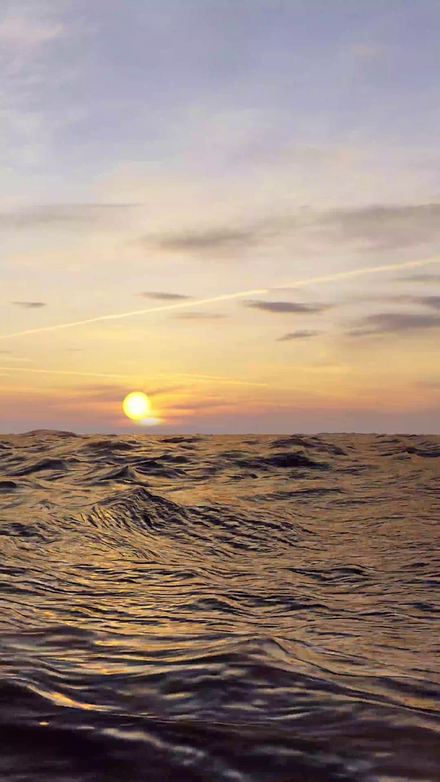 无限循环4K清晨大海