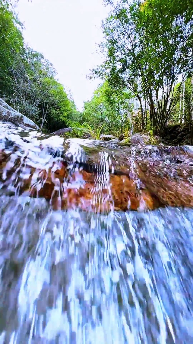山清水秀