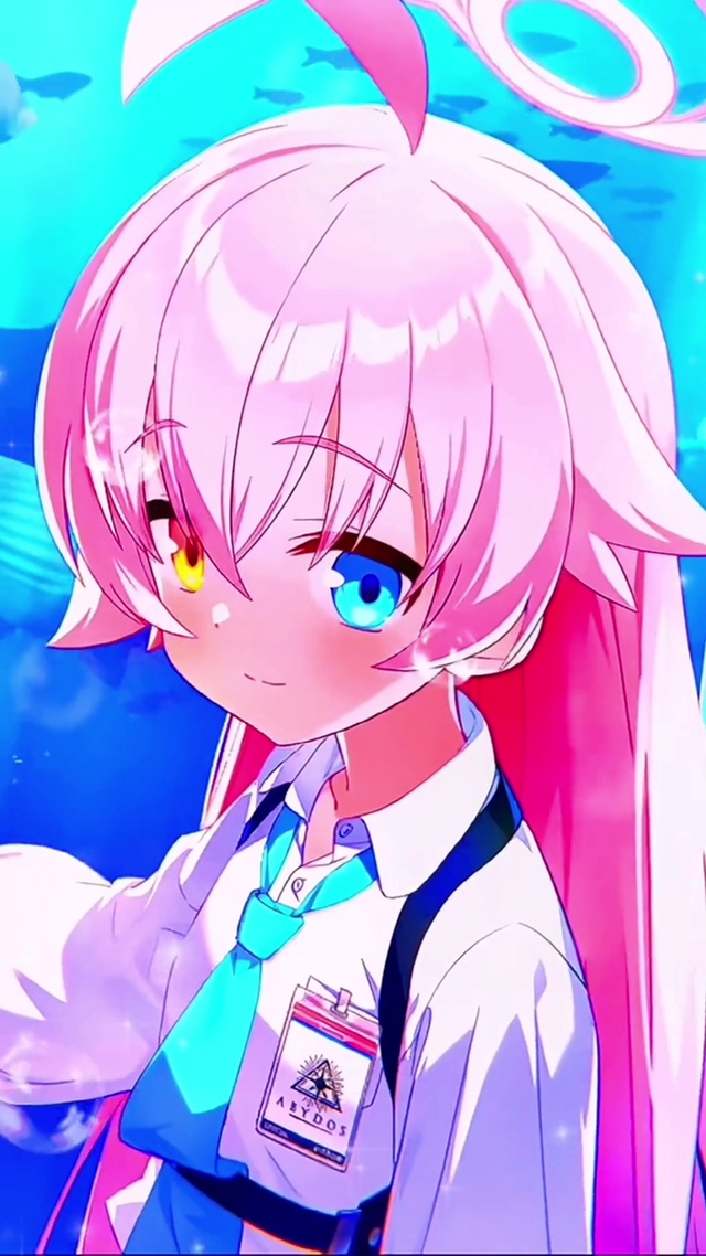 异瞳少女
