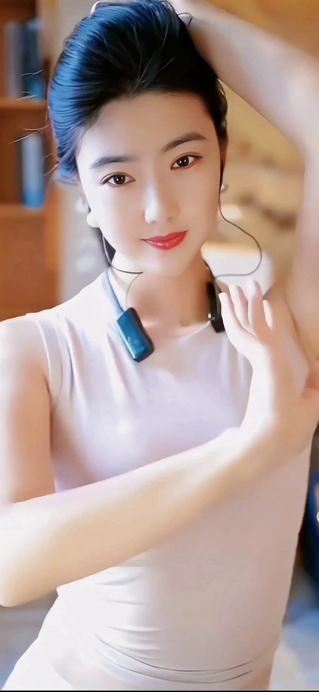 纯美少女遇到性感美女