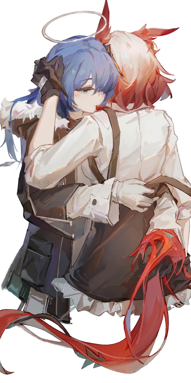 揉一揉漂亮的尾羽