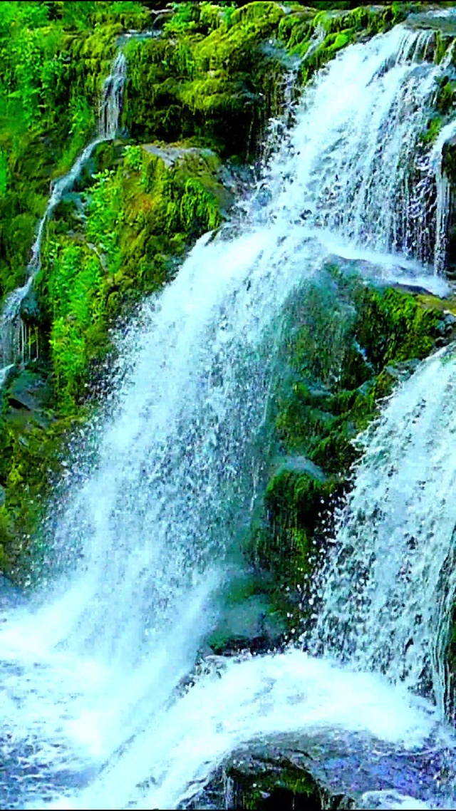 治愈瀑布流水4K