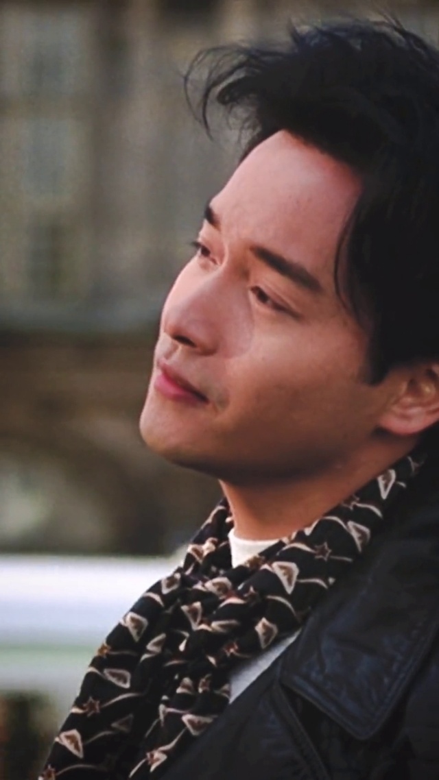 朋友我们好像已经渐行渐远了