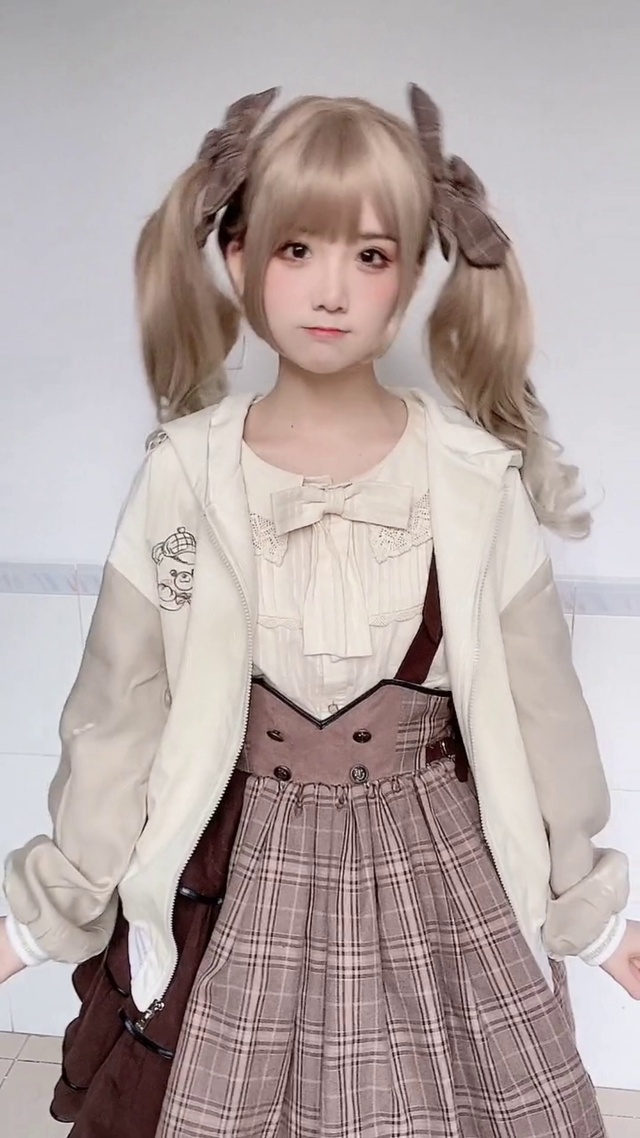 这身装扮好看吗？