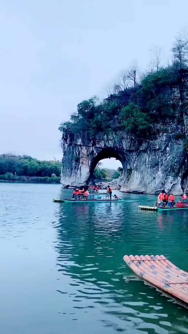 桂林山水甲天下