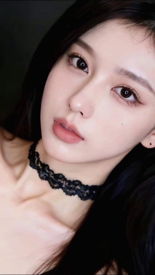 温柔精致美女动态壁纸