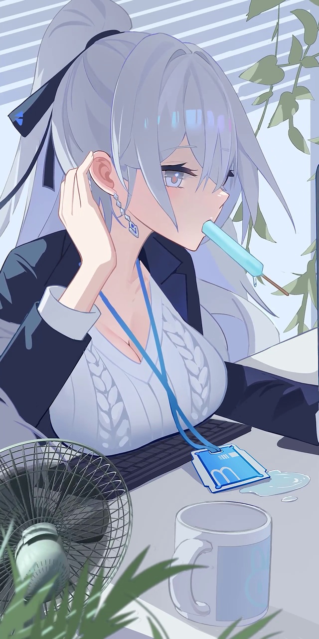 鸭鸭在办公室