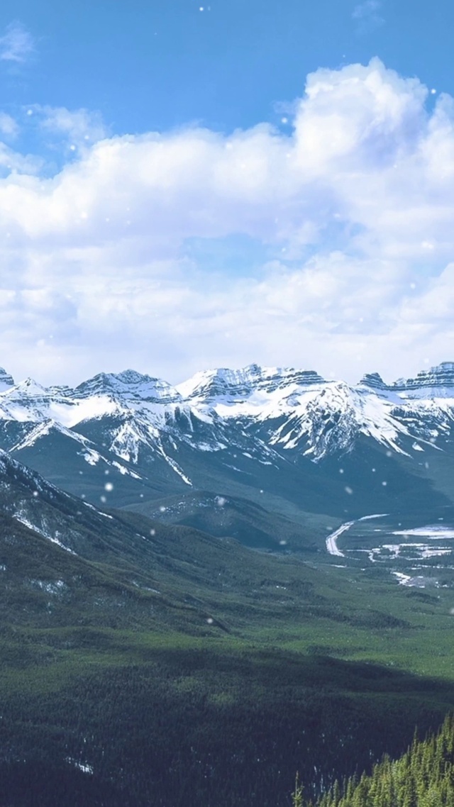 崇山峻岭，银装素裹