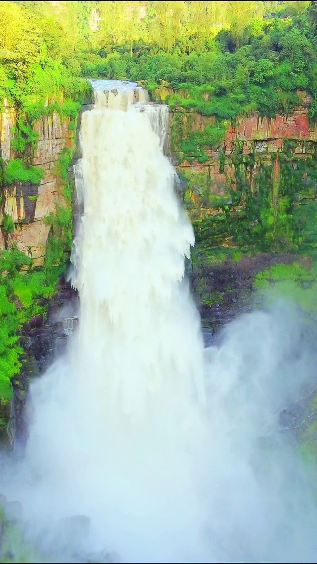 唯美壮观护眼瀑布 4K