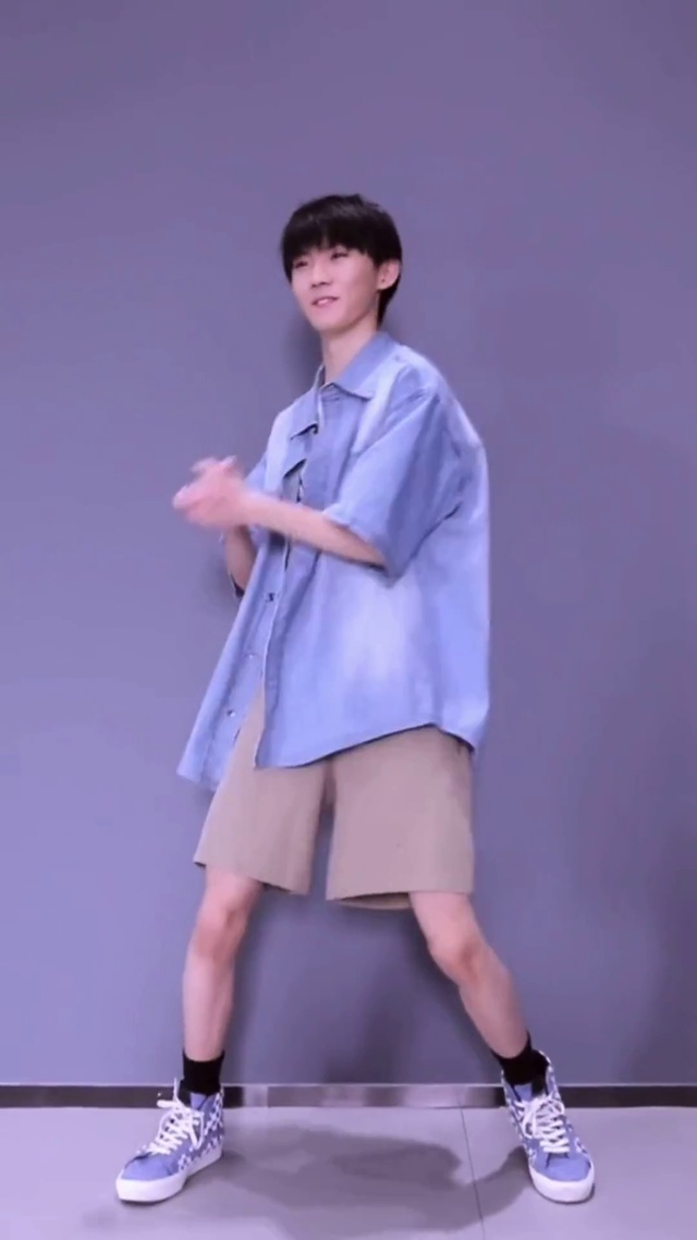 马哥真帅死了啊😊