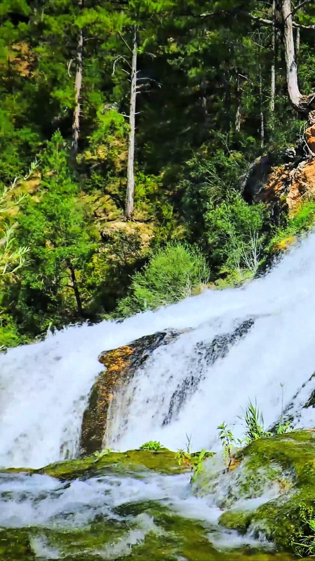 山间小溪4K