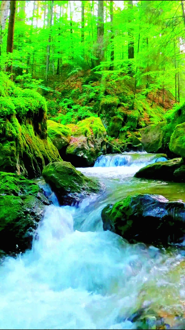 护眼山涧流水4K